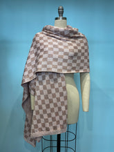 Load image into Gallery viewer, Checkered Shawl / Throw

