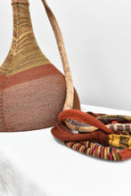 Load image into Gallery viewer, Knit Hanging Lamps