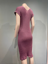 Load image into Gallery viewer, V rib dress
