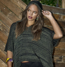 Load image into Gallery viewer, Hooded Kaftan Top
