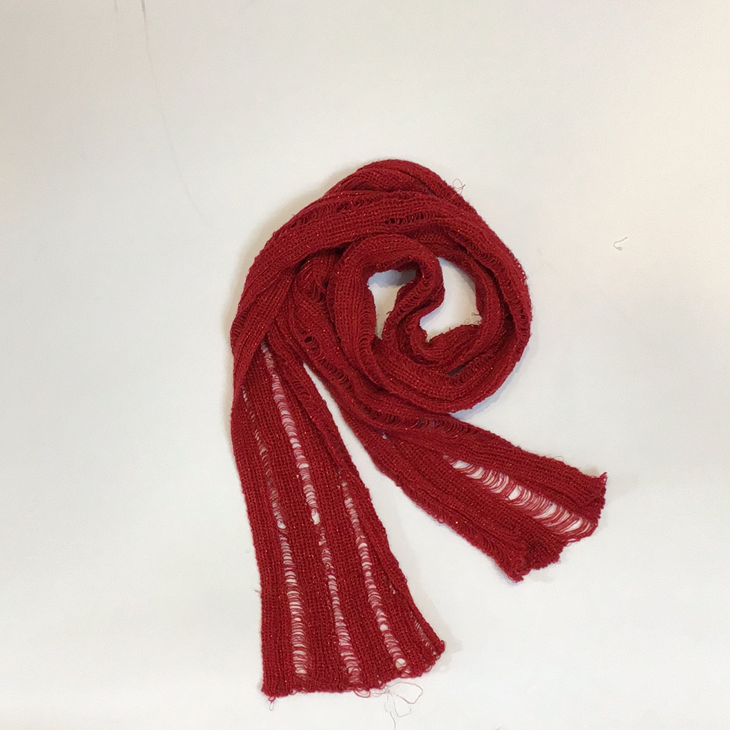 Red shred scarf